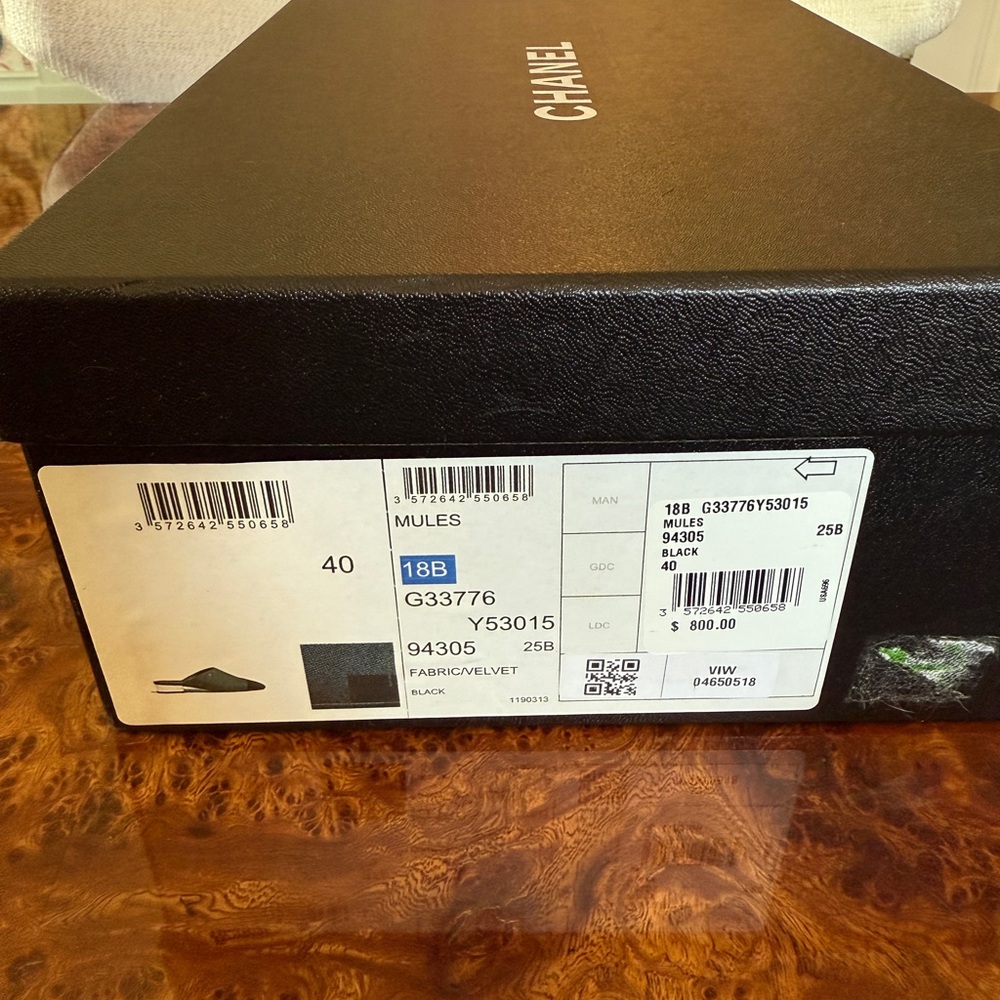CHANEL Black Mules with Logo Cap Toe - Picture 10 of 13